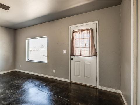 515 S Pine St, Crescent, OK 73028 photo 5