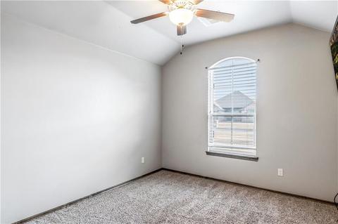 909 SW 14th St, Moore, OK 73160 photo 27