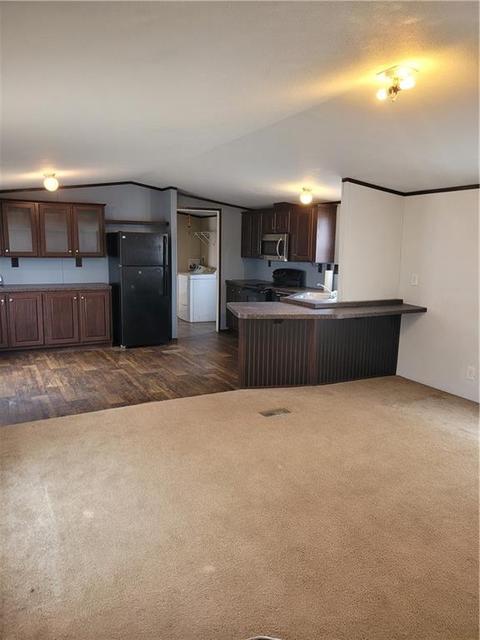 307 S Oak St, Crescent, OK 73028 photo 4
