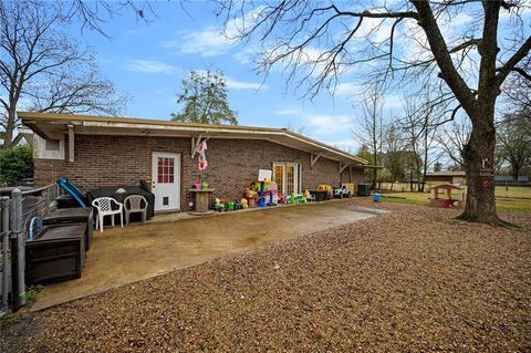 1002 Wake St, Broken Bow, OK 74728 photo 9