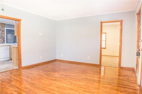 123 S 6th St, Mcloud, OK 74851 photo 5