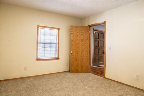 123 S 6th St, Mcloud, OK 74851 photo 6