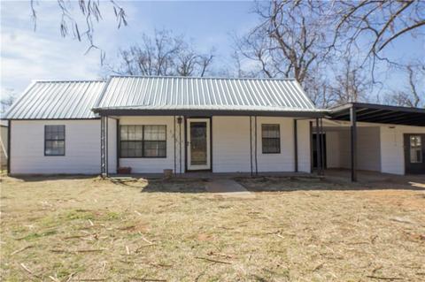 123 S 6th St, Mcloud, OK 74851 photo 3