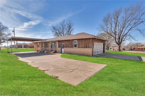 308 W Lincoln, Corn, OK 73024 photo 1