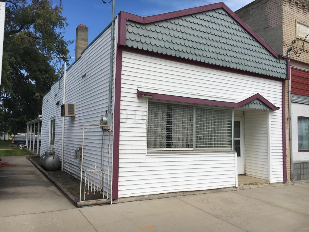 104 Front St E, Hitterdal, MN 56552 photo 1