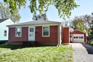414 22 St S, Fargo, ND 58103 photo 1