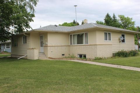 300 6th St W, Ada, MN 56510 photo 1