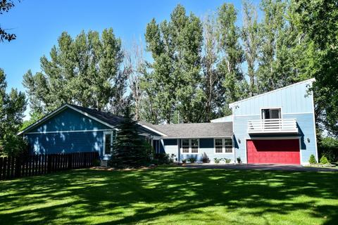 5218 River Dr, Fargo, ND 58102 photo 1