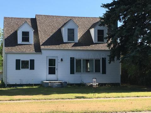 1102 Emmerling Ave, Walhalla, ND 58282 photo 1