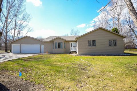 417 Wall Ave, Horace, ND 58047 photo 1