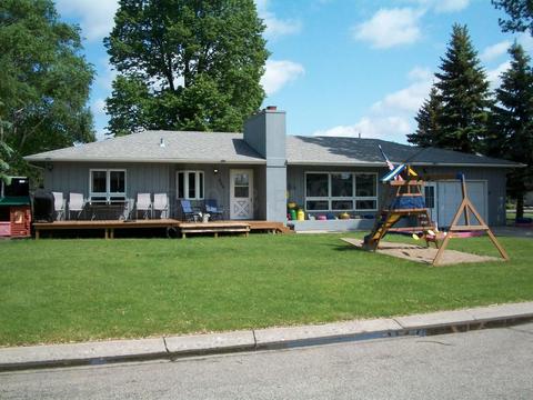 809 Pleasant Dr, Ada, MN 56510 photo 1