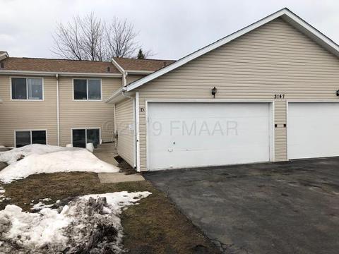 3147 17 St S # D, Fargo, ND 58103 photo 1