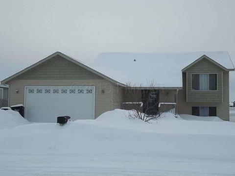 822 8th Ave SW, Perham, MN 56573 photo 1