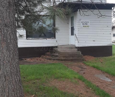 117 3rd St E, Halstad, MN 56548 photo 1
