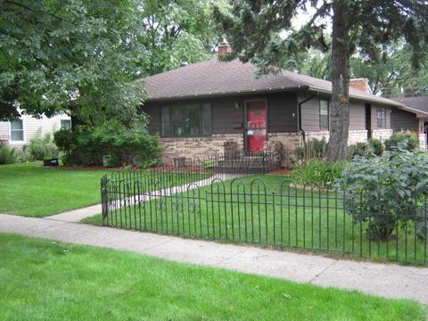 230 21st Ave N, Fargo, ND 58102 photo 1
