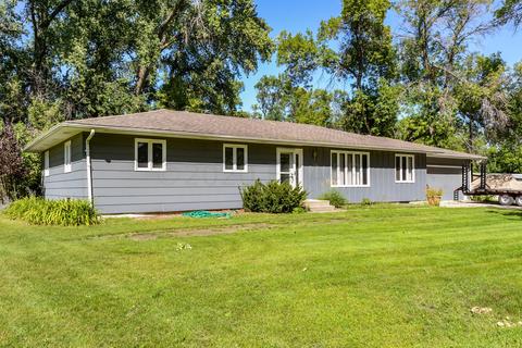 2410 5th St S, Fargo, ND 58103 photo 1