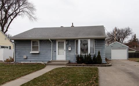 1909 12 Ave S, Fargo, ND 58103 photo 1