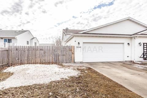 3258 35 Ave S, Fargo, ND 58104 photo 1