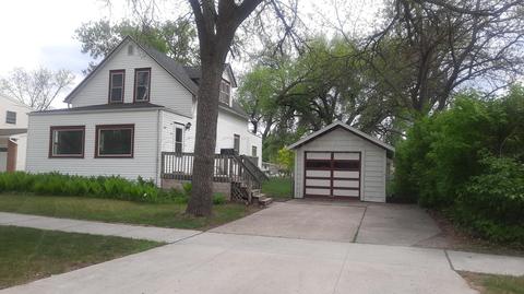 604 21 Ave S, Fargo, ND 58103 photo 1