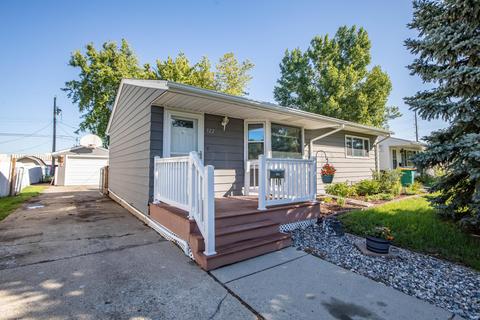 79 West Fargo Nd Homes With A Pool For Sale Movoto
