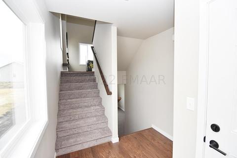4990 37 Ave S, Fargo, ND 58104 photo 1