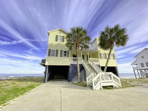 2059 S Waccamaw Dr, Murrells Inlet, SC 29576