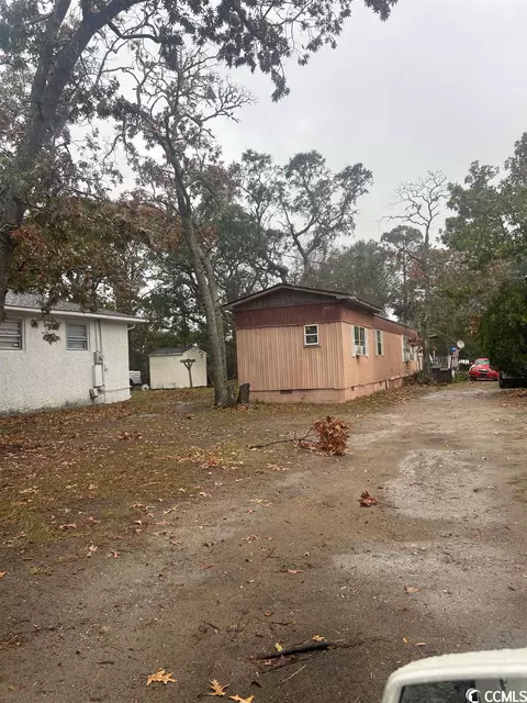 704 29th Ave S, Atlantic Beach, SC 29582