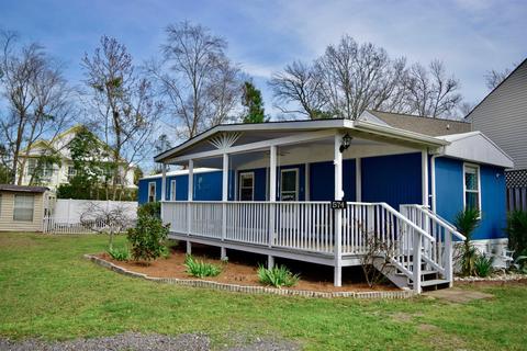 574 Woodland Dr, Murrells Inlet, SC 29576