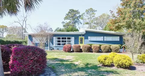 6303 Colonial Dr, Myrtle Beach, SC 29572
