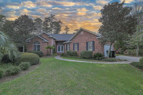252 Hawthorn Dr, Pawleys Island, SC 29585
