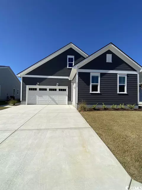 6040 Curran St, Murrells Inlet, SC 29576