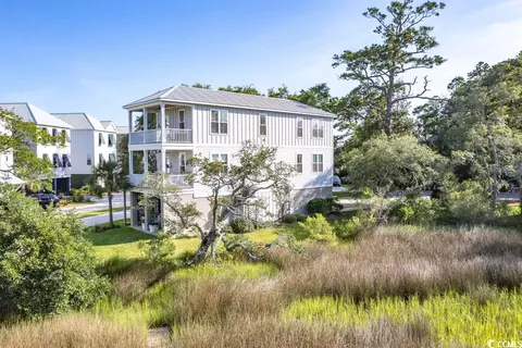 160 Half Shell Ct, Pawleys Island, SC 29585