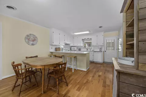 413 34th St, Sunset Beach, NC 28468 photo 7