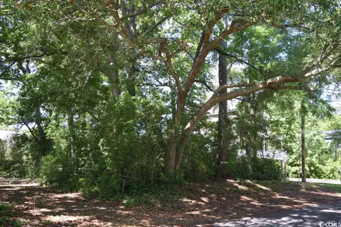 4 Th Ave S, Surfside Beach, SC 29575