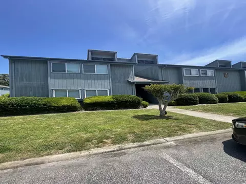 10301 N Kings Hwy #3, Myrtle Beach, SC 29572