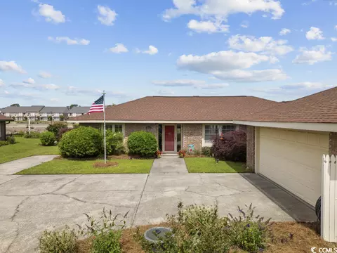 1017 Plantation Dr, Surfside Beach, SC 29575
