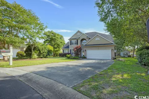 301 Historic Ln, Pawleys Island, SC 29585