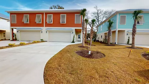 24 Hallandale Ln, Murrells Inlet, SC 29576