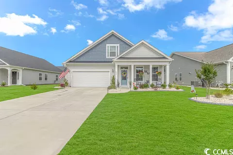 424 Heathside St, Murrells Inlet, SC 29576