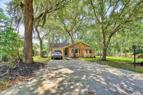 624 Crystal Ln, Murrells Inlet, SC 29576