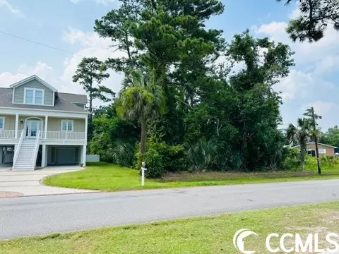 614 Lakeside Dr, Surfside Beach, SC 29575 photo 2
