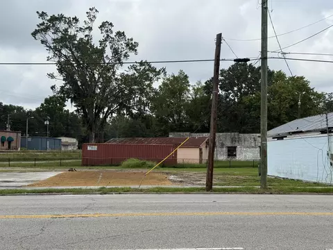 211 E Main St, Kingstree, SC 29556