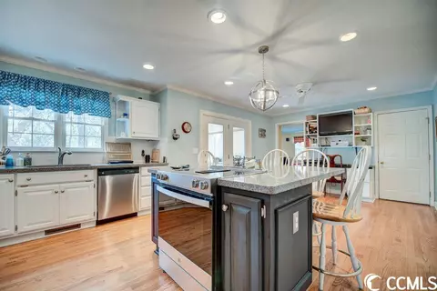 135 Jericho Ct, Georgetown, SC 29440 photo 6