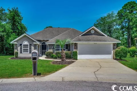 2415 Glen Dr, Little River, SC 29566