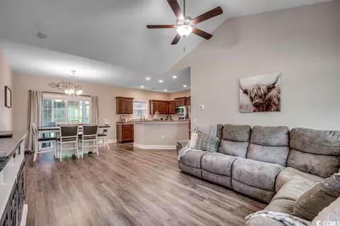 1023 Suggs St, Loris, SC 29569 photo 8