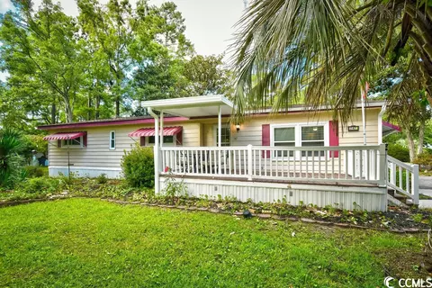 747 Jensen Dr N, Murrells Inlet, SC 29576