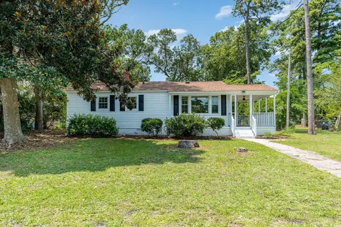 509 32nd Ave N, Myrtle Beach, SC 29577
