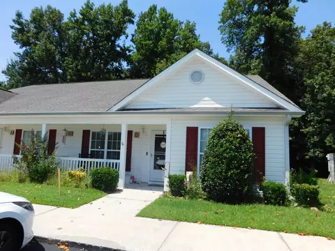 240 Country Manor Dr #B, Conway, SC 29527