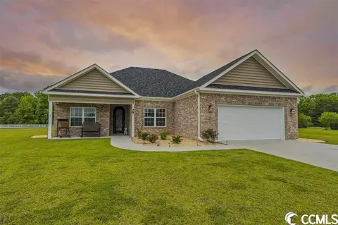 272 Vineyard Lake Cir, Conway, SC 29527
