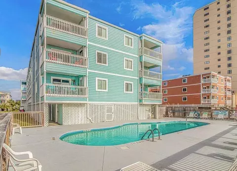 824 N Waccamaw Dr #104, Murrells Inlet, SC 29576